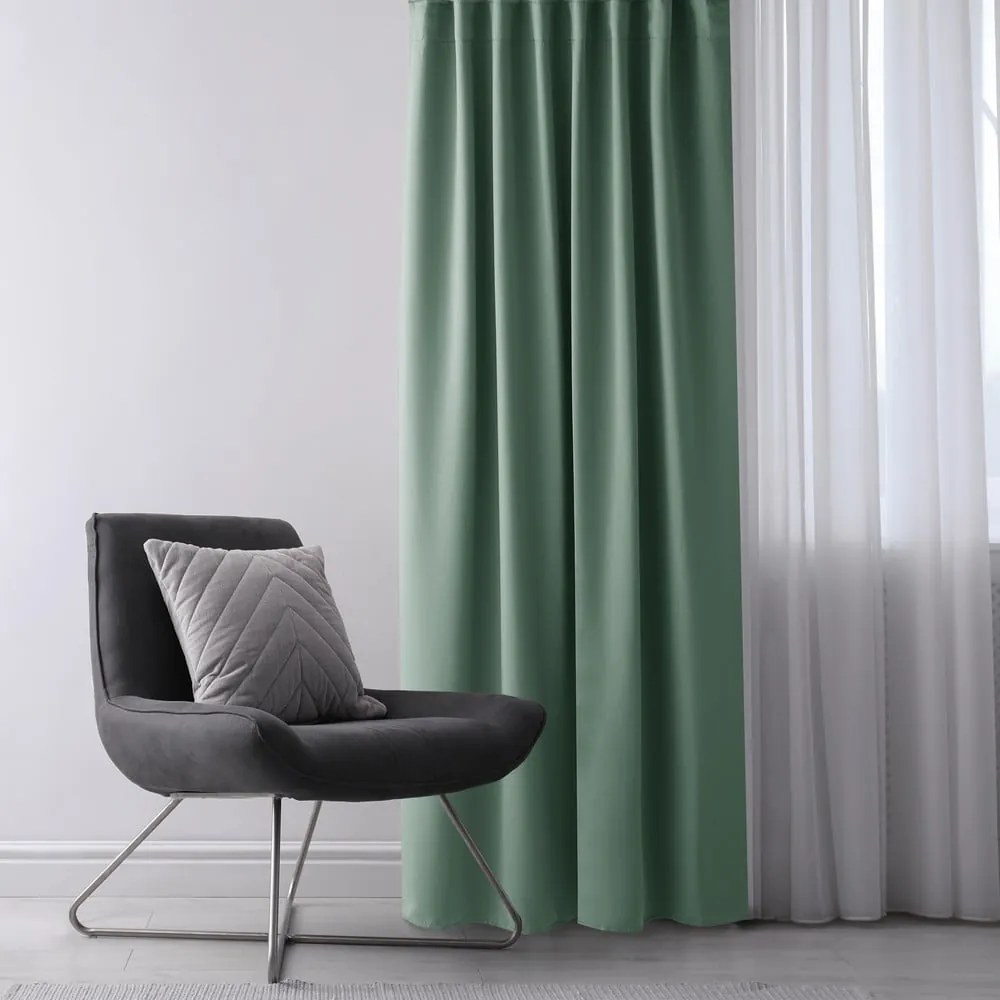 Tenda termoisolante/parzialmente oscurante verde chiaro 140x270 cm Kierra – Restilo
