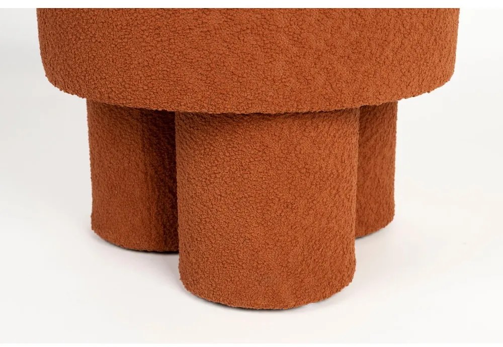 Poggiapiedi color mattone con rivestimento in bouclé Marcos – White Label