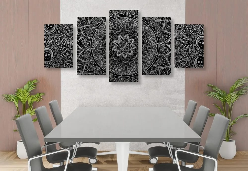 Quadri 5 pezzi – Mandala orientale in bianco e nero