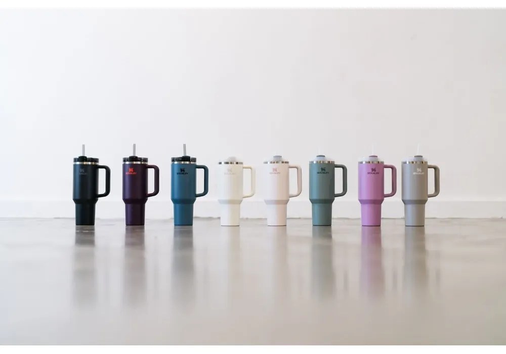 Borraccia termica viola scuro in acciaio inox 1,18 l Quencher H2.0 FlowState Tumbler Plum – Stanley