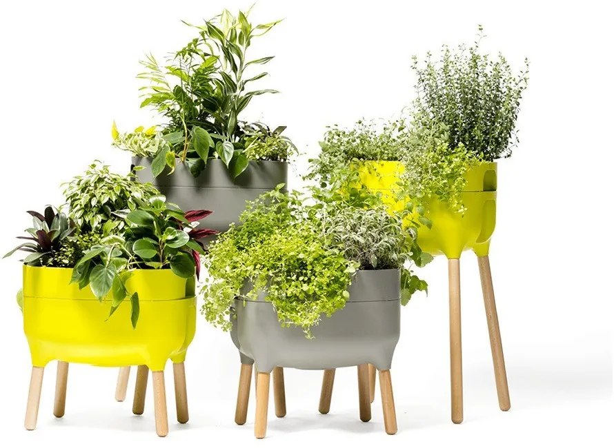 Vaso per coltivazione in plastica con sistema di auto-irrigazione Urbalive – Plastia