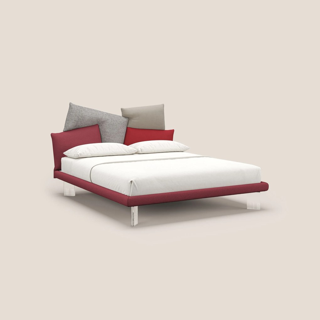 Rebus letto imbottito dal design moderno con piedi trasparenti in plexiglass rosso
