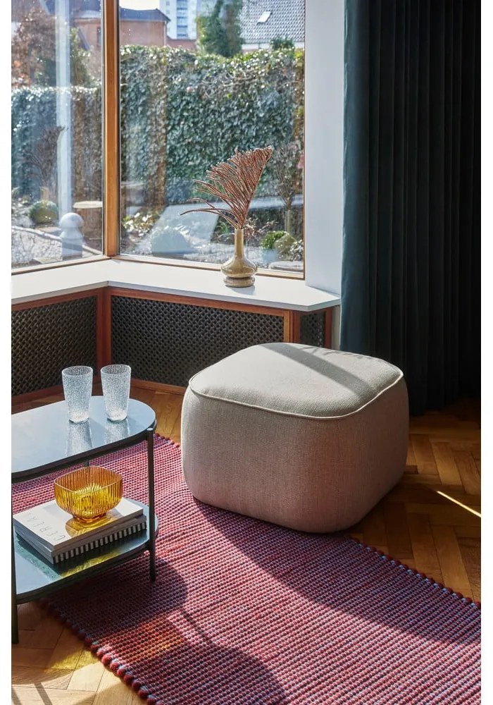 Poggiapiedi marrone chiaro Cube – Hübsch