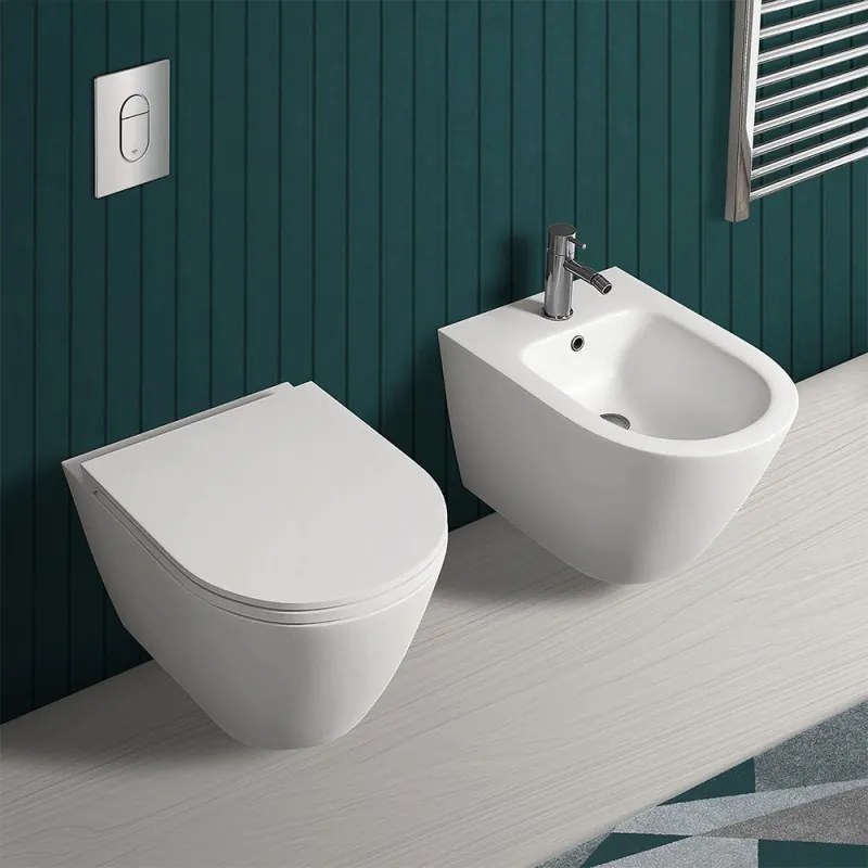 Wc sospeso rimfree serie Feeling in ceramica con finitura bianco matt