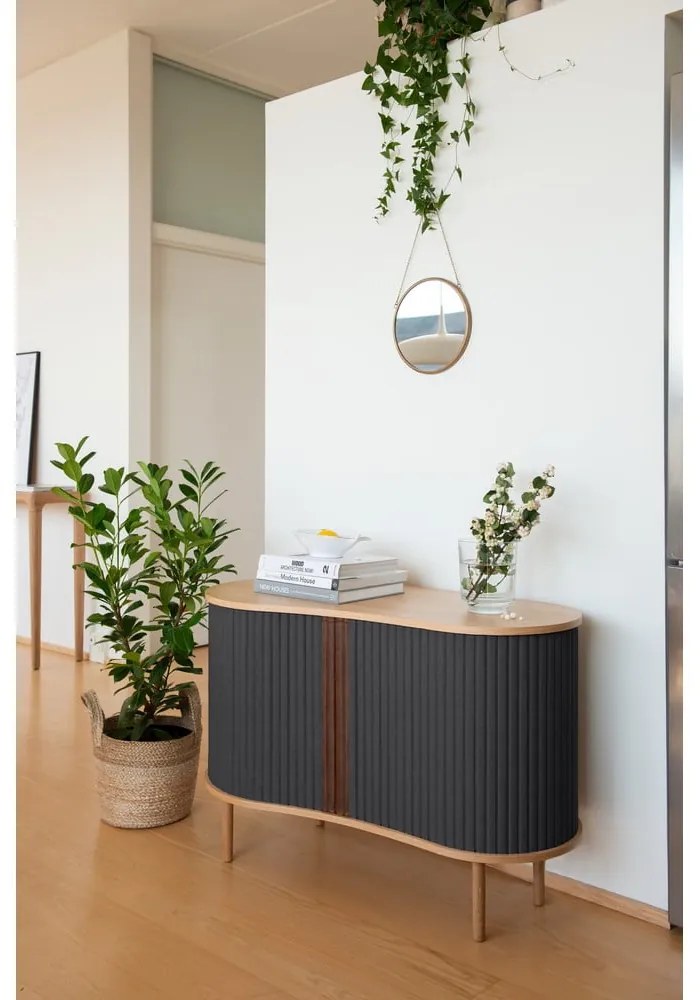 Cassettiera bassa marrone in rovere con ante scorrevoli 100x67 cm Audacious - UMAGE