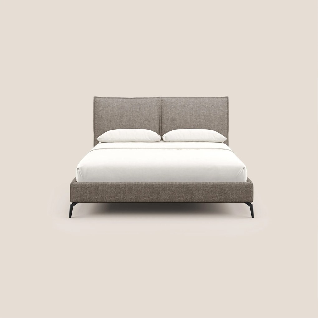 Cloe letto imbottito con piedi in metallo sfoderabile in tessuto fiammato impermeabile T06