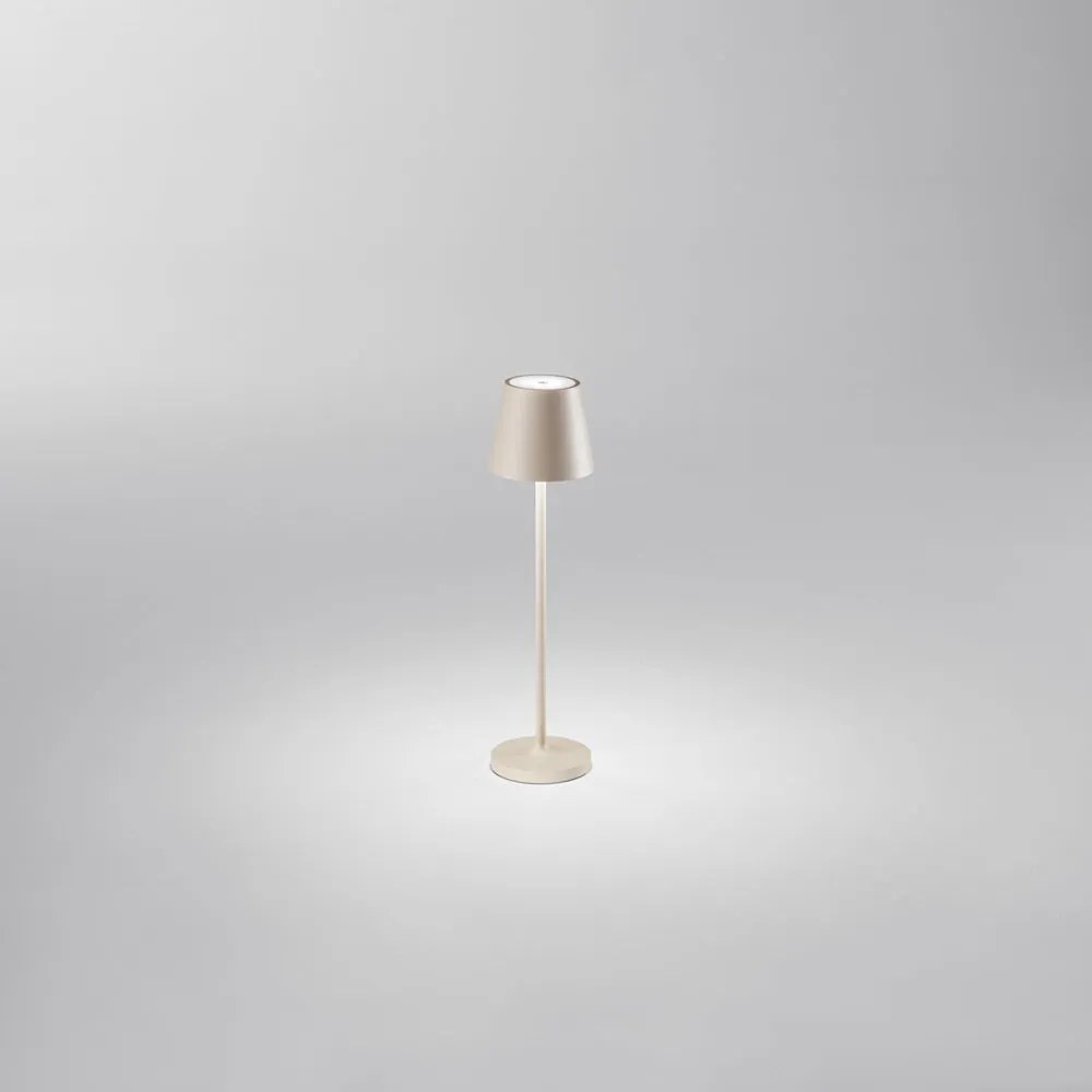 Lampada da tavolo ricaricabile a batterie in alluminio pressofuso verniciato a polvere per uso interno/esterno.