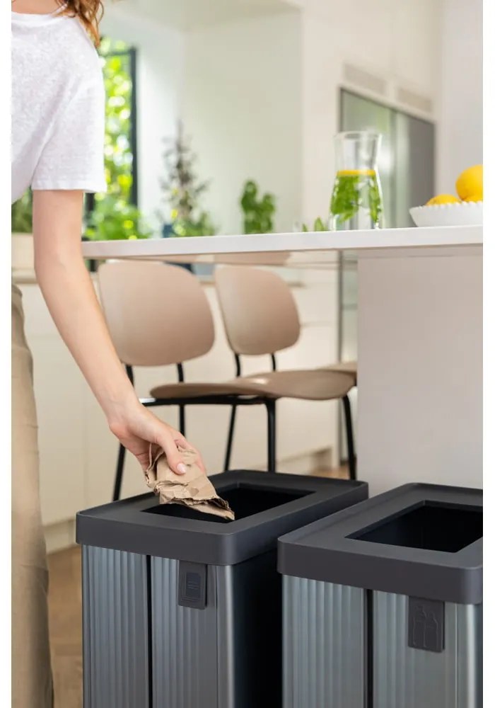 Cestino per la spazzatura grigio in plastica riciclata 54 l Verto Recycle - Curver