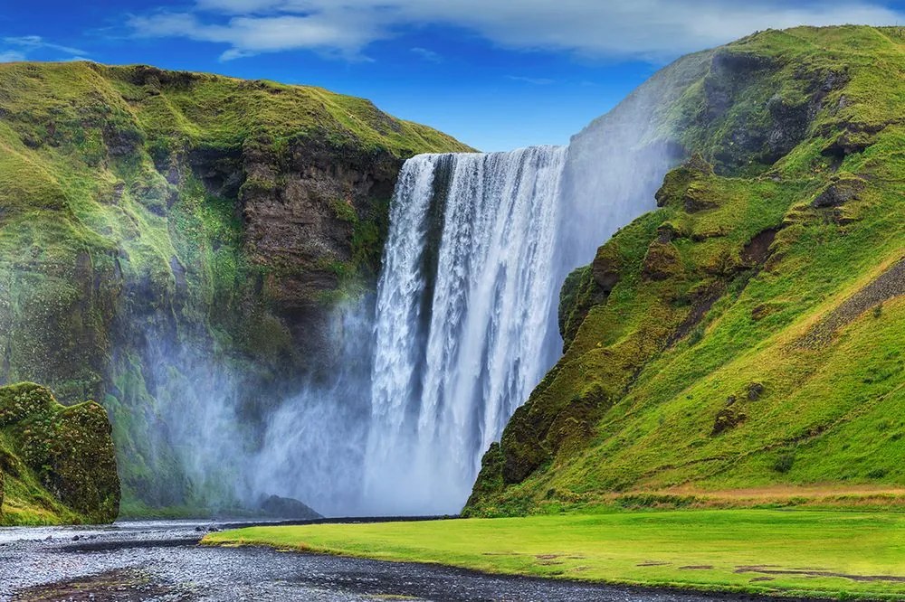Carta da parati autoadesiva – Cascata iconica in Islanda