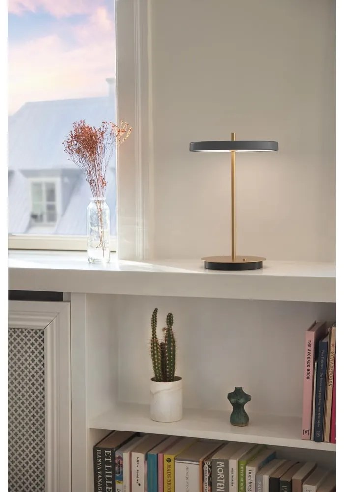 Lampada da tavolo dimmerabile a LED antracite con paralume in metallo (altezza 31 cm) Asteria Move - UMAGE