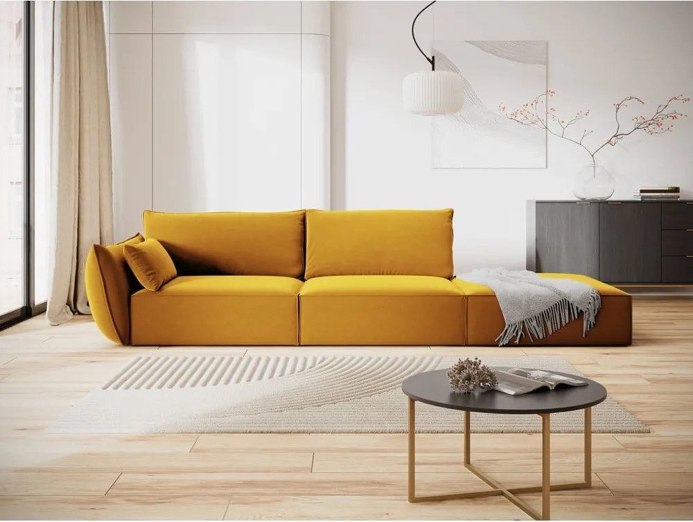 Divano color senape con penisola a sinistra con rivestimento in velluto 264 cm Vanda – Mazzini Sofas