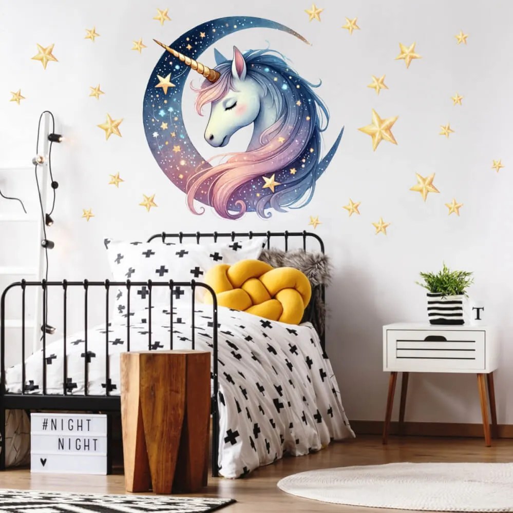 Adesivi murali cameretta bimba - Unicorno nell'abbraccio della luna | Inspio