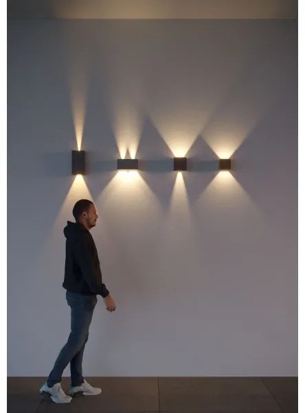 Redo 90303-Applique a LED da esterno VARY 4xLED/5W/230V 4000K IP54 antracite