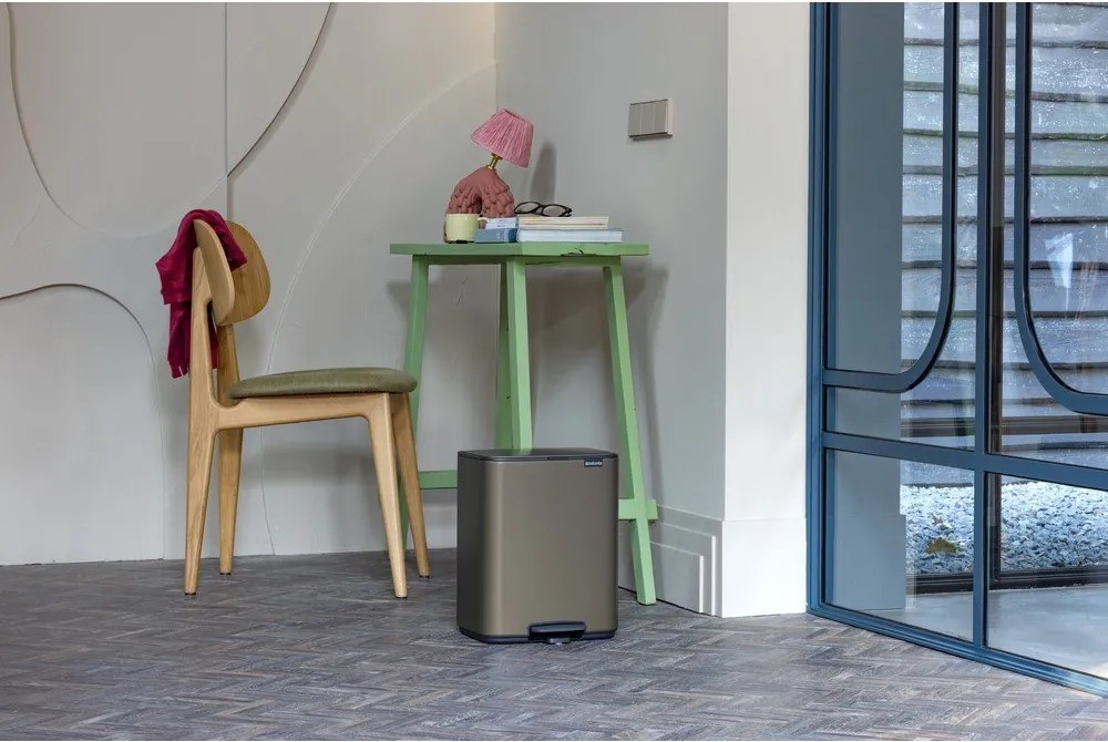 Cestino per la spazzatura grigio in acciaio con pedale 12 l Bo – Brabantia