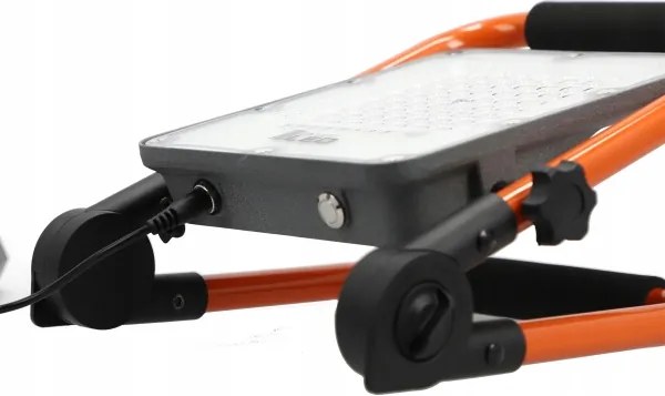 Proiettore LED ricaricabile con stativo LED/50W/3,2V 4500K 5000 mAh IP65 arancione