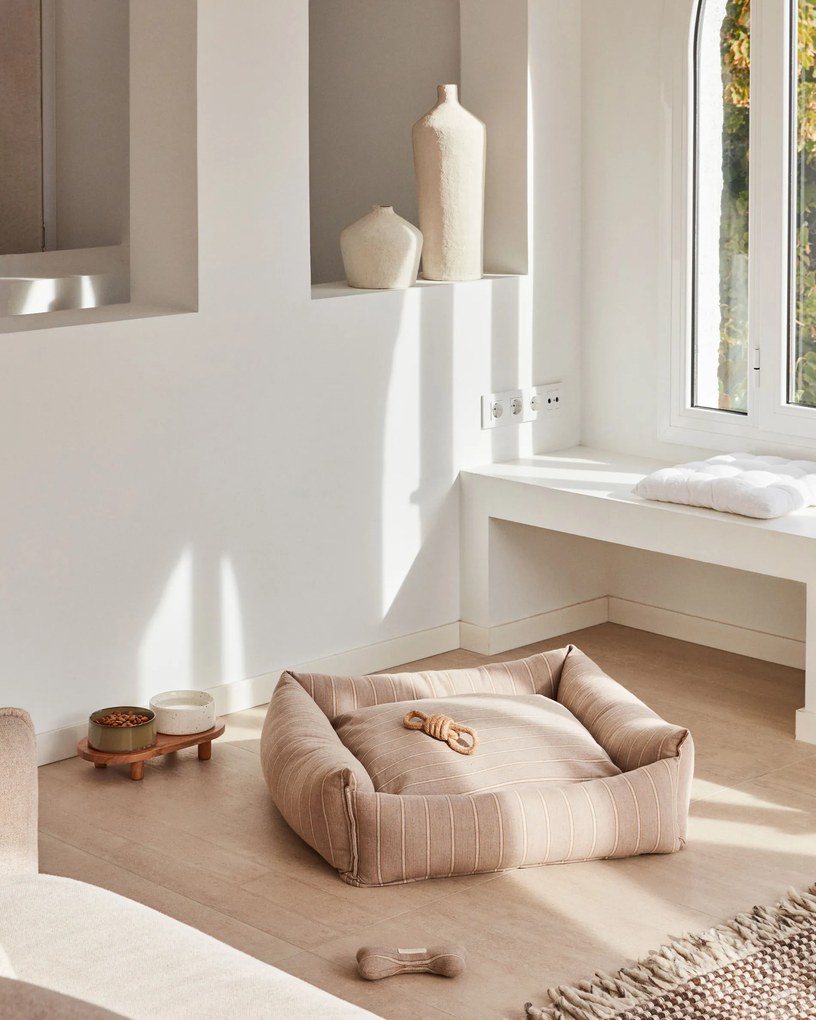 Kave Home - Cuccia grande Toby a righe e pelo marrone 75 x 75 cm