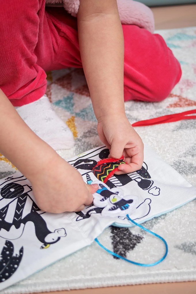 Mom’s Care - Libro sensoriale in tessuto - trenino