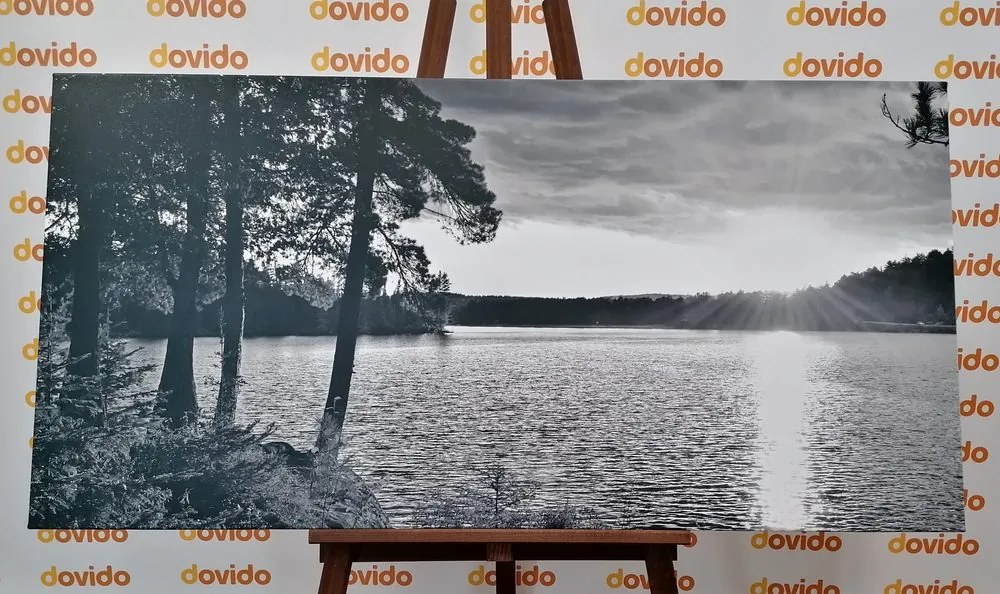 Quadro su tela – Tramonto sul lago in bianco e nero