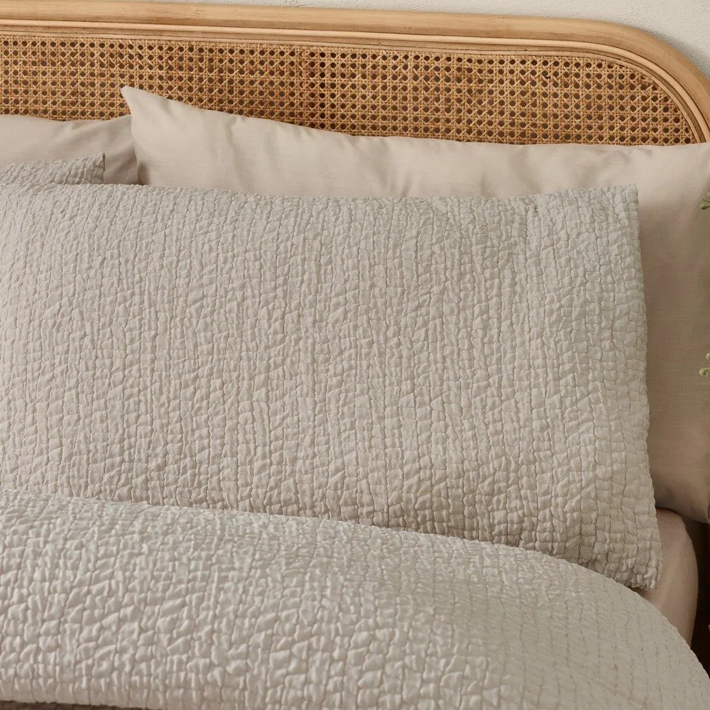 Set copripiumino e federa marrone chiaro in crêpe per letto matrimoniale e per letto esteso 230x220 cm Crinkle Seersucker – Catherine Lansfield