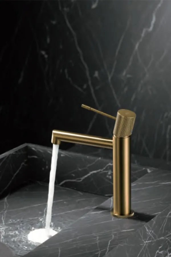 Rubinetto miscelatore monocomando per lavabo senza scarico in ottone oro spazzolato Melin