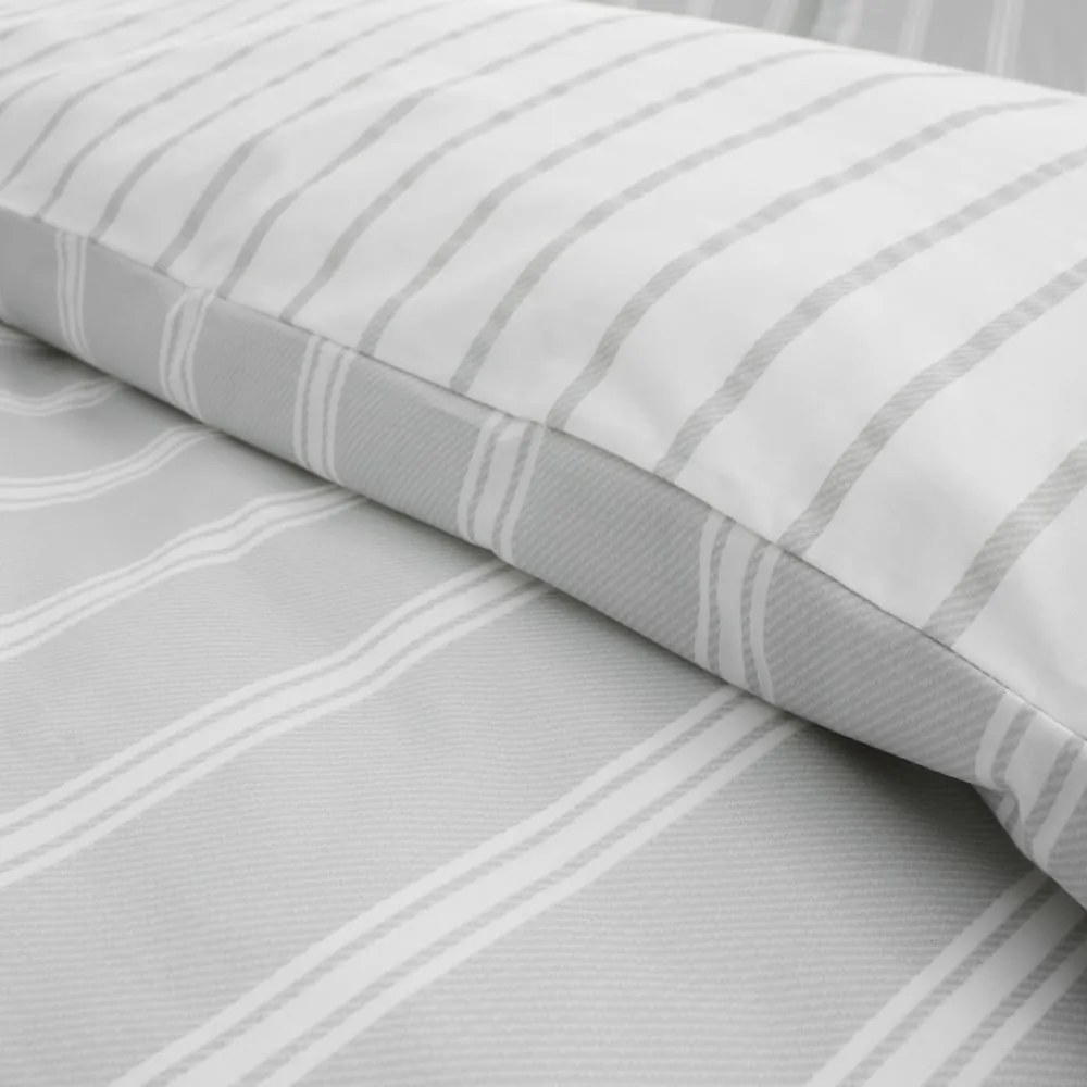 Biancheria da letto grigia in cotone per letto matrimoniale 200x200 cm Ashford Stripe – Bianca