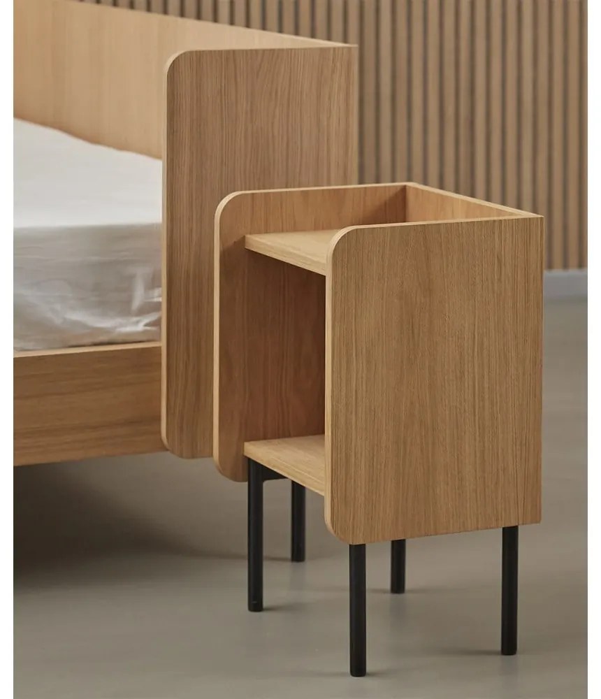 Comodino colore naturale in rovere con ripiani Wrap - Bonami Selection