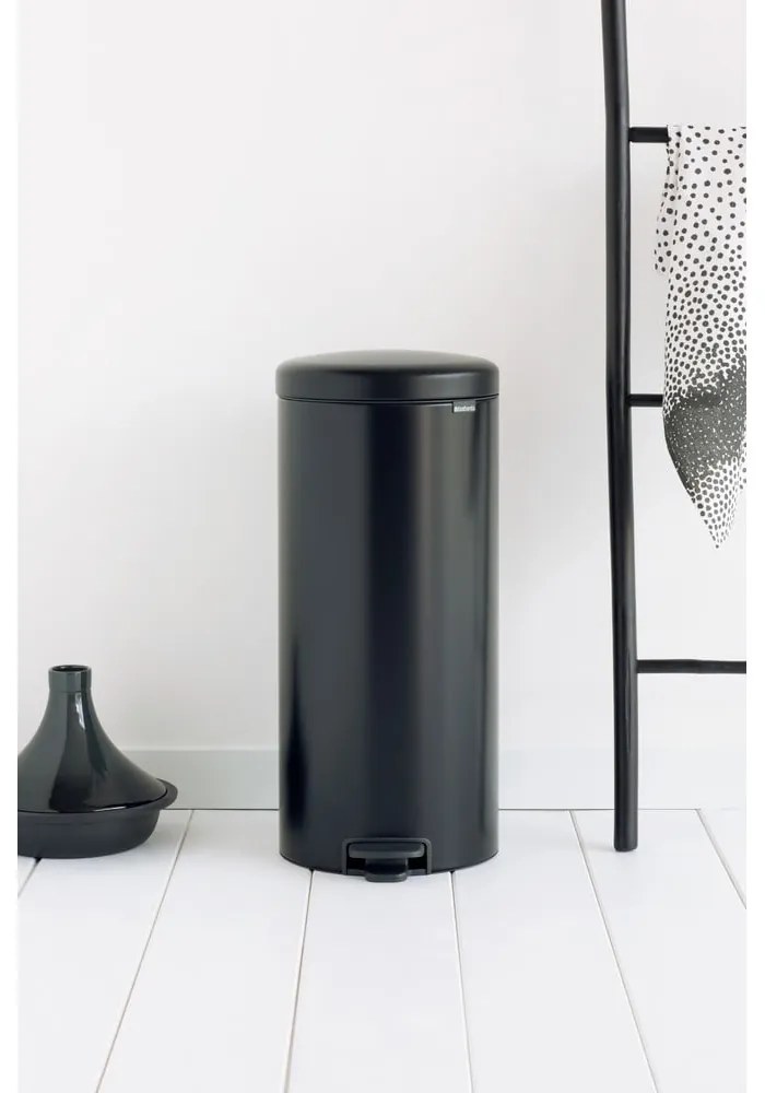 Bidone in acciaio nero opaco 30 l NewIcon - Brabantia