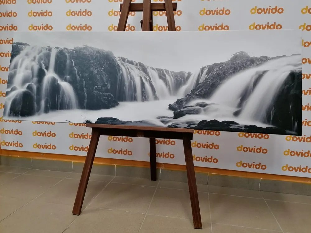 Stampa su tela – Cascate maestose in bianco e nero