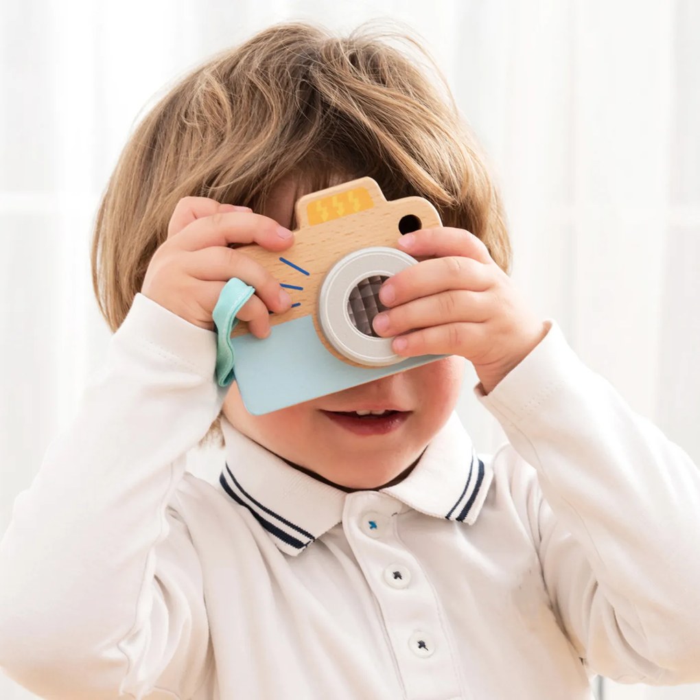 Macchina fotografica in legno