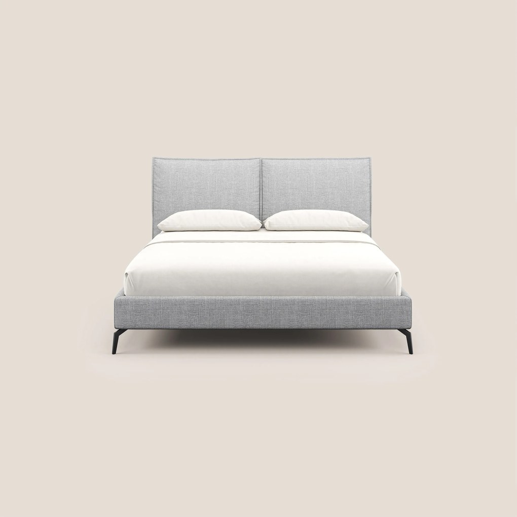 Cloe letto imbottito con piedi in metallo sfoderabile in tessuto fiammato impermeabile T06