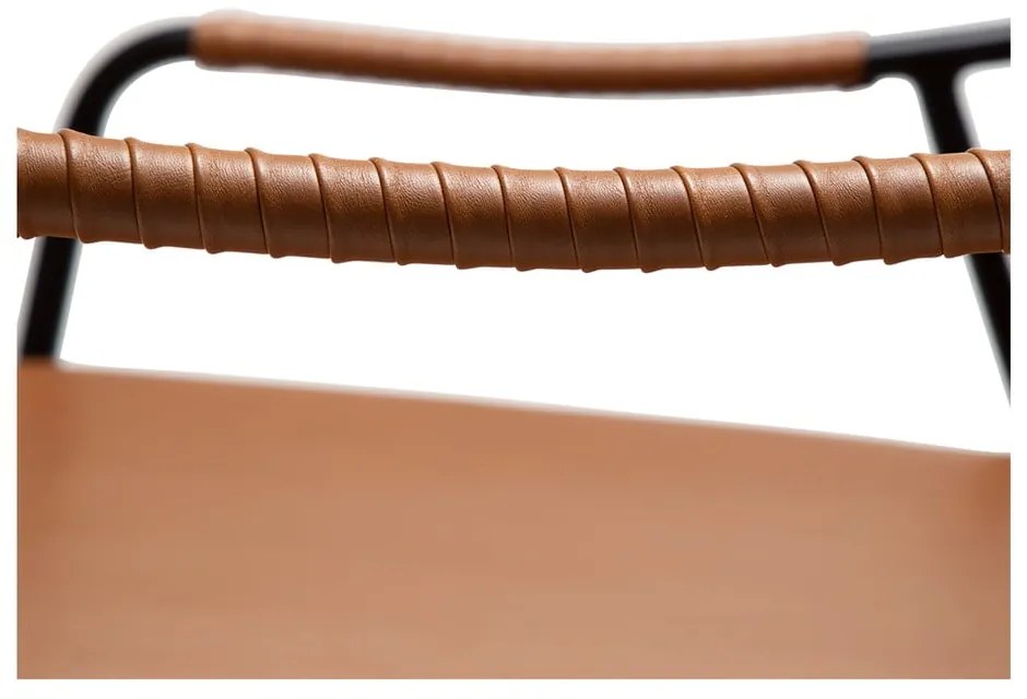 Poltrona in similpelle marrone Boto - DAN-FORM Denmark