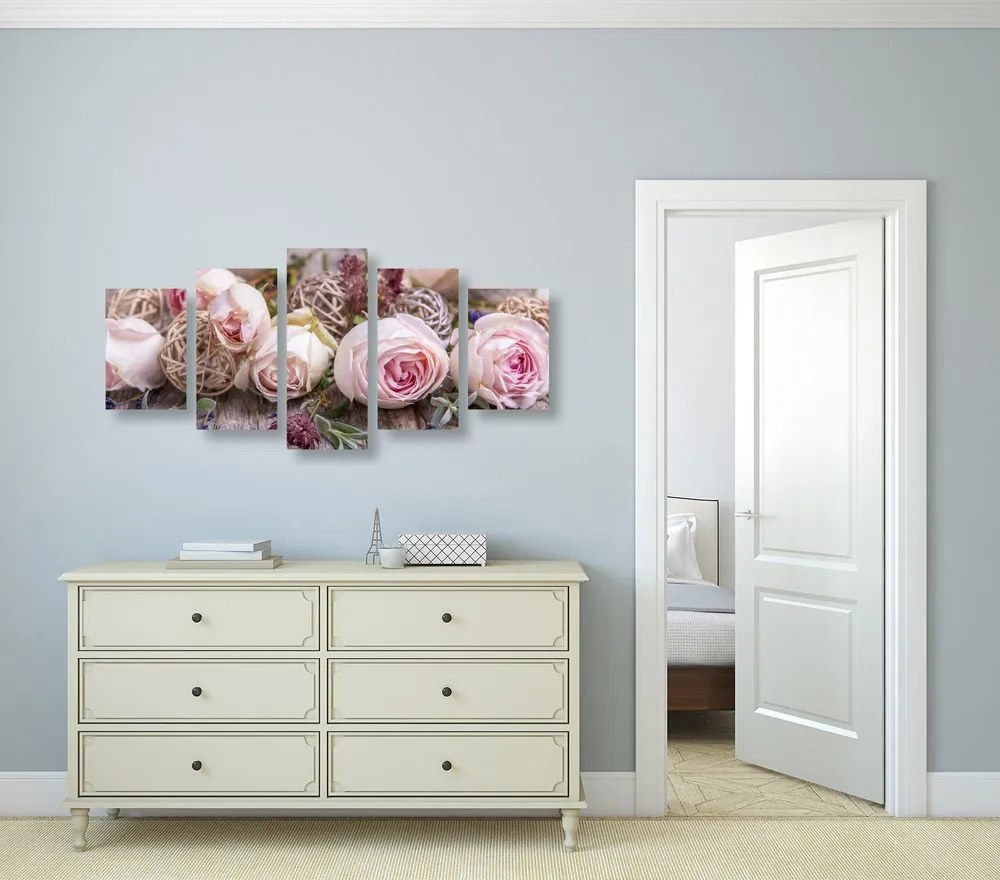 Quadri 5 pezzi – Composizione floreale festosa di rose