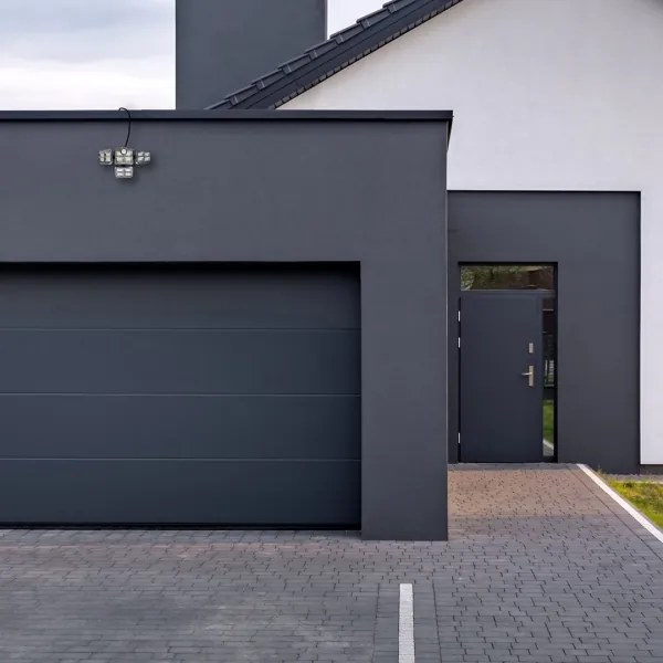 LED Proiettore solare con sensore di movimento e crepuscolare 30W/3,7V 2400 mAh IP47 + +TC