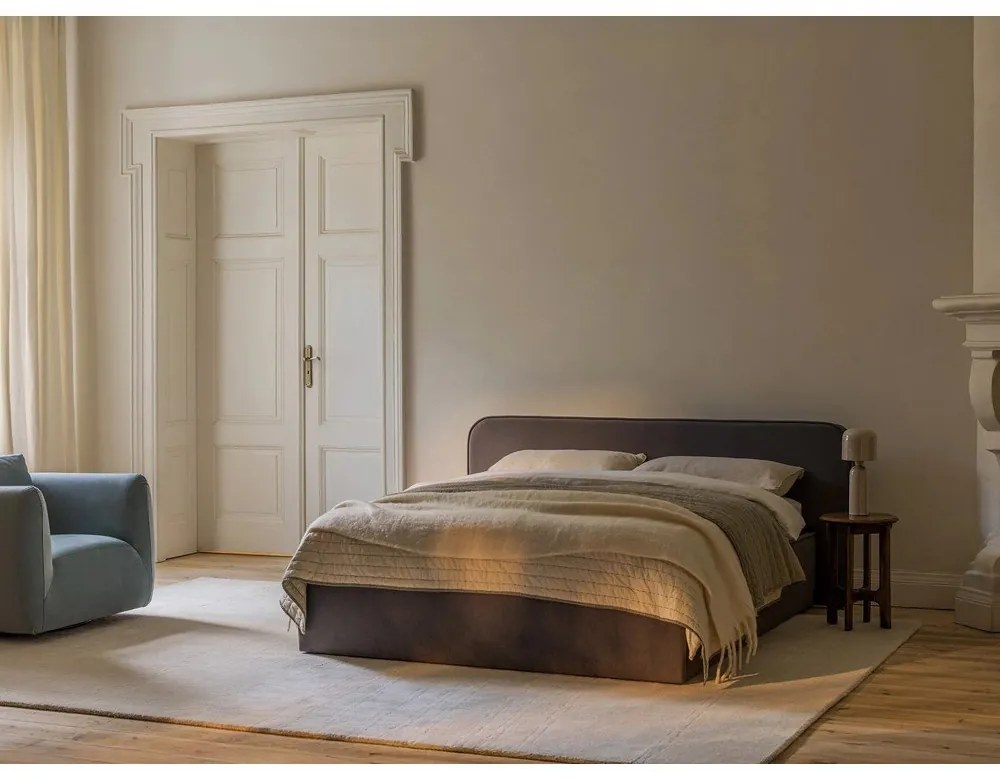 Letto matrimoniale imbottito nero con contenitore e rete inclusi 140x200 cm Elizabeth – Micadoni