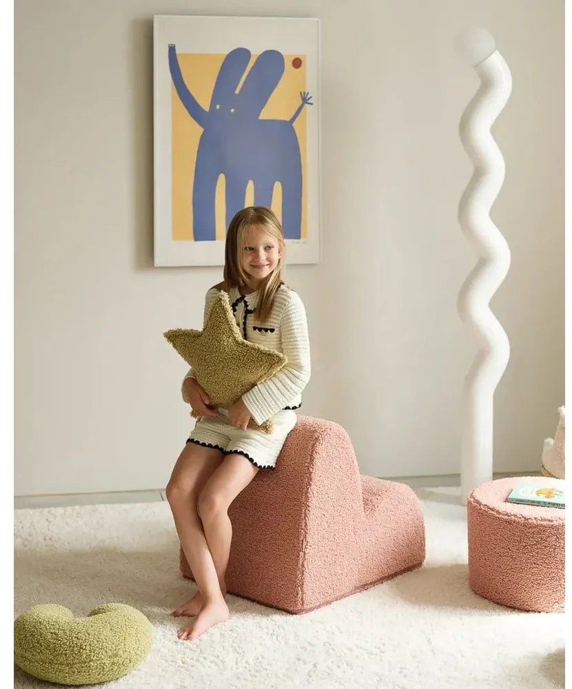 Cuscino per divano da bambini verde con rivestimento in bouclé Star – Wigiwama