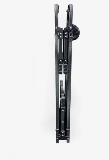 Lettino da campeggio pieghevole con materasso grigio