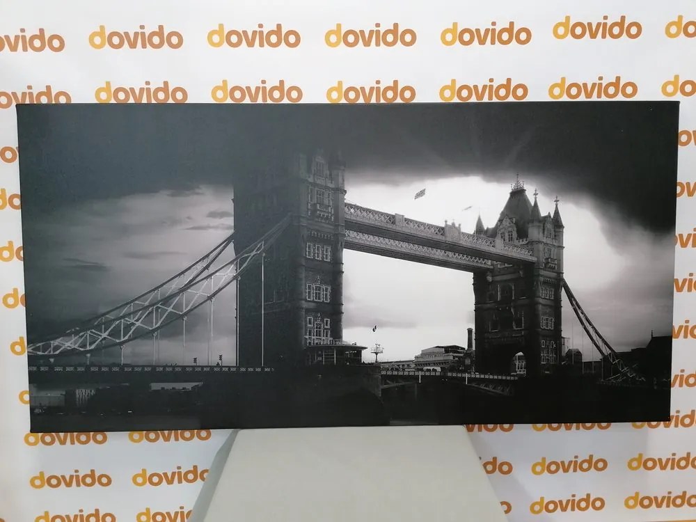 Stampa su tela – Tramonto su Tower Bridge in bianco e nero