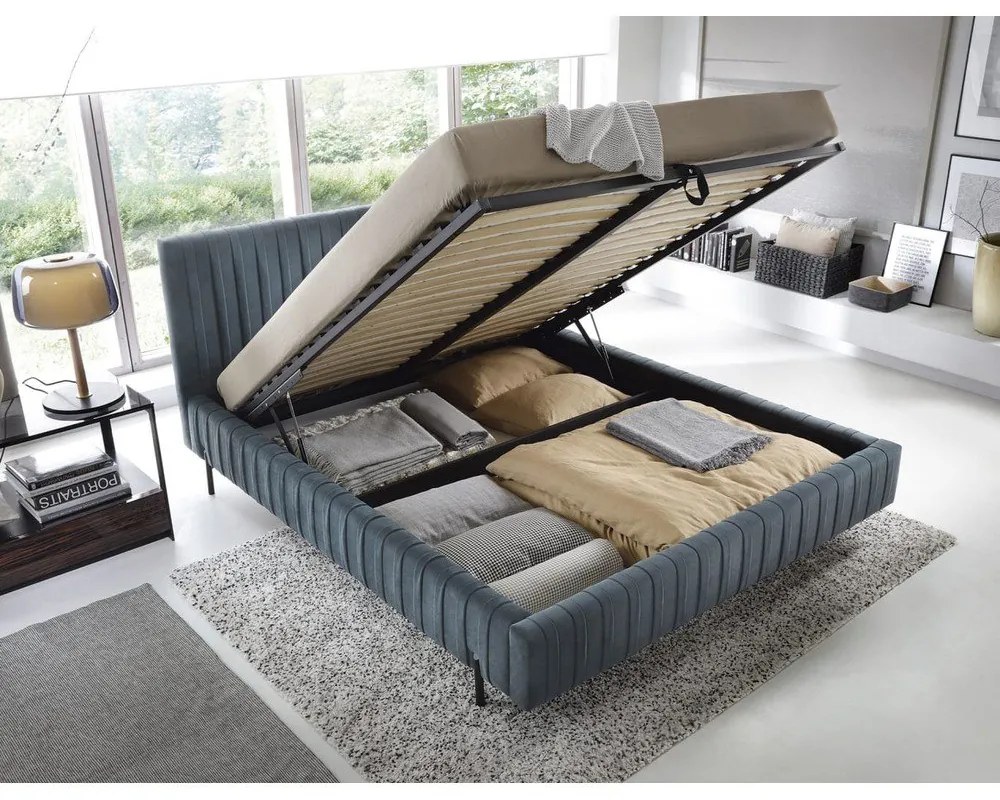 Letto matrimoniale imbottito blu con contenitore e rete inclusi 160x200 cm Plissa – ELTAP