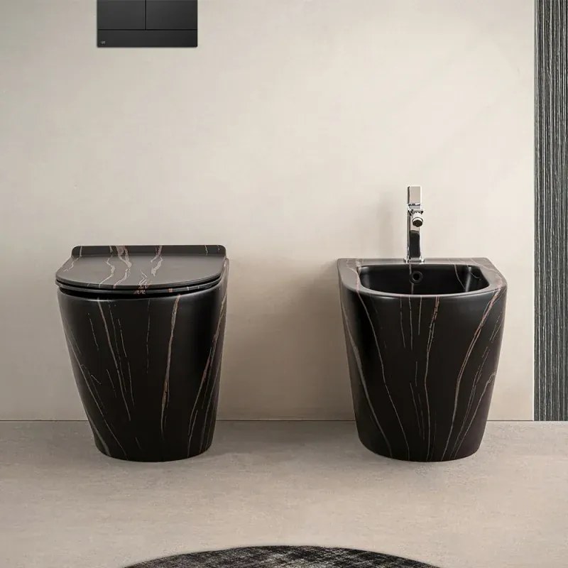 Water filoparete Rimless ceramica marmorizzata nera con sedile Tokyo