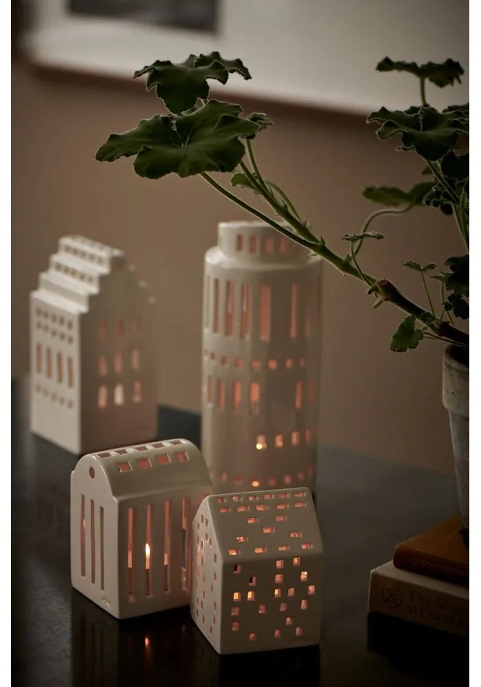 Portacandele in ceramica per tea light Urbania Lighthouse Smithy - Kähler Design