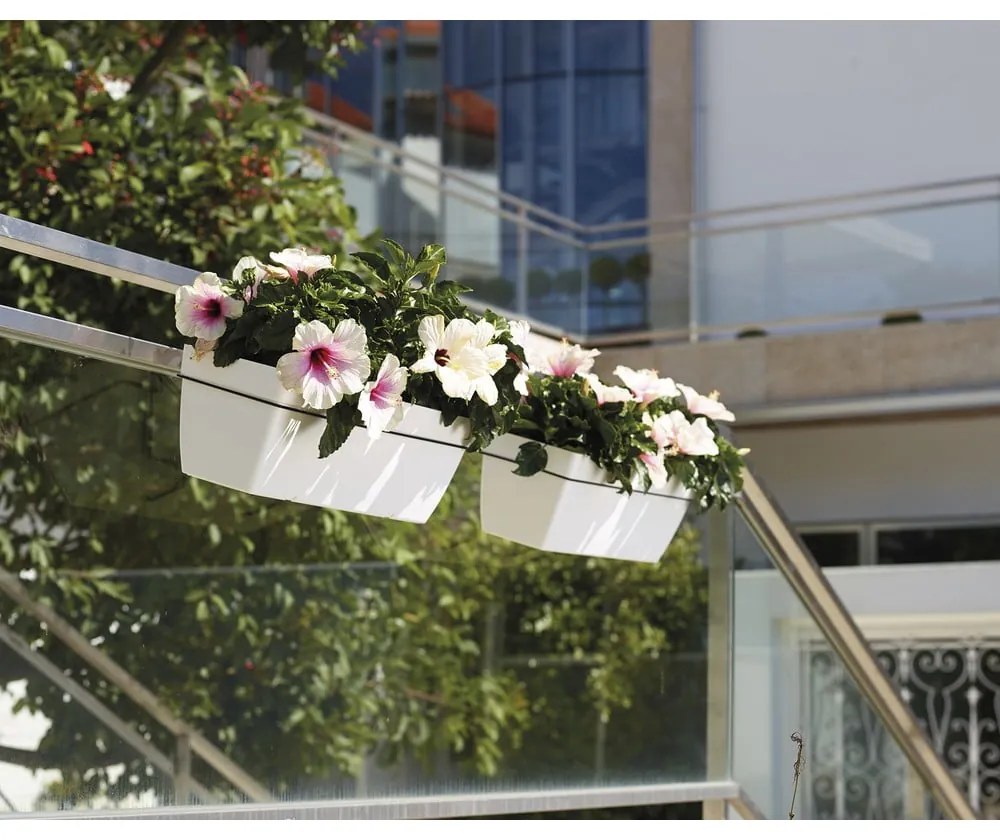 Fioriera sospesa autoinnaffiante in plastica riciclata da 50 cm Capri - Artevasi