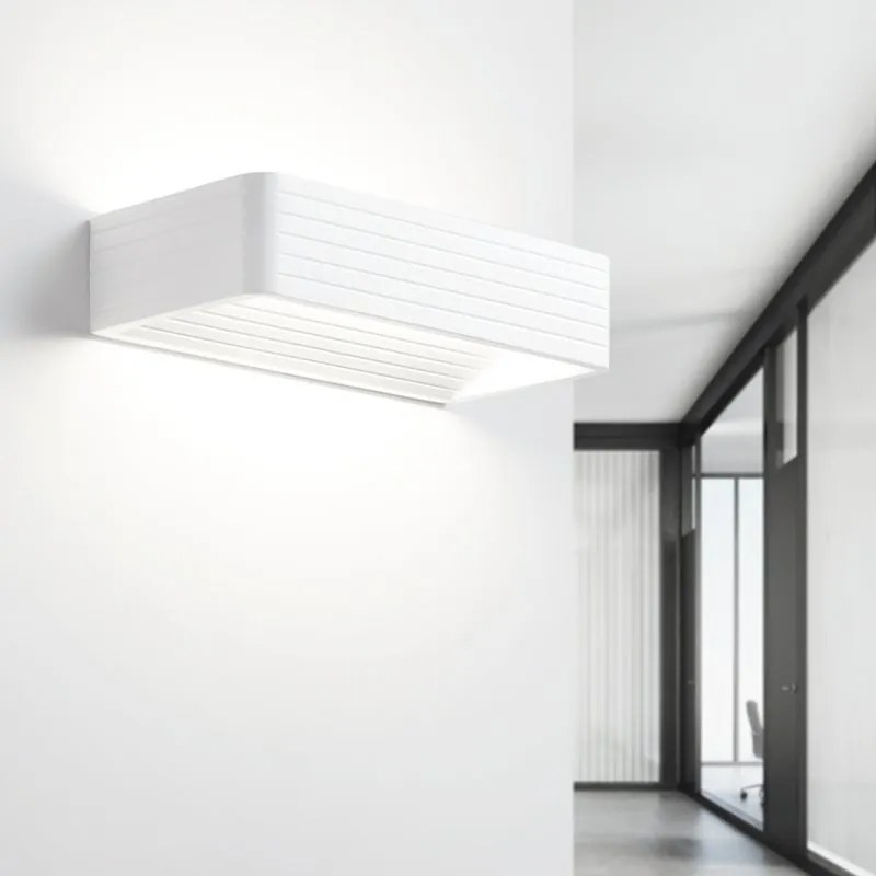 Applique LED design Limera bianco IP20, luce bianco caldo 540 lumen, TECNICO