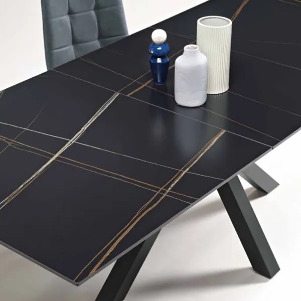 Tavolo in pietra allungabile a 240 cm effetto marmo Nero HERO
