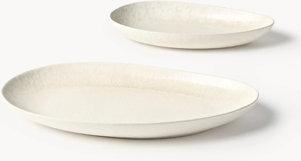 Set di 2 piatti da portata fatti a mano dalla forma organica Macey