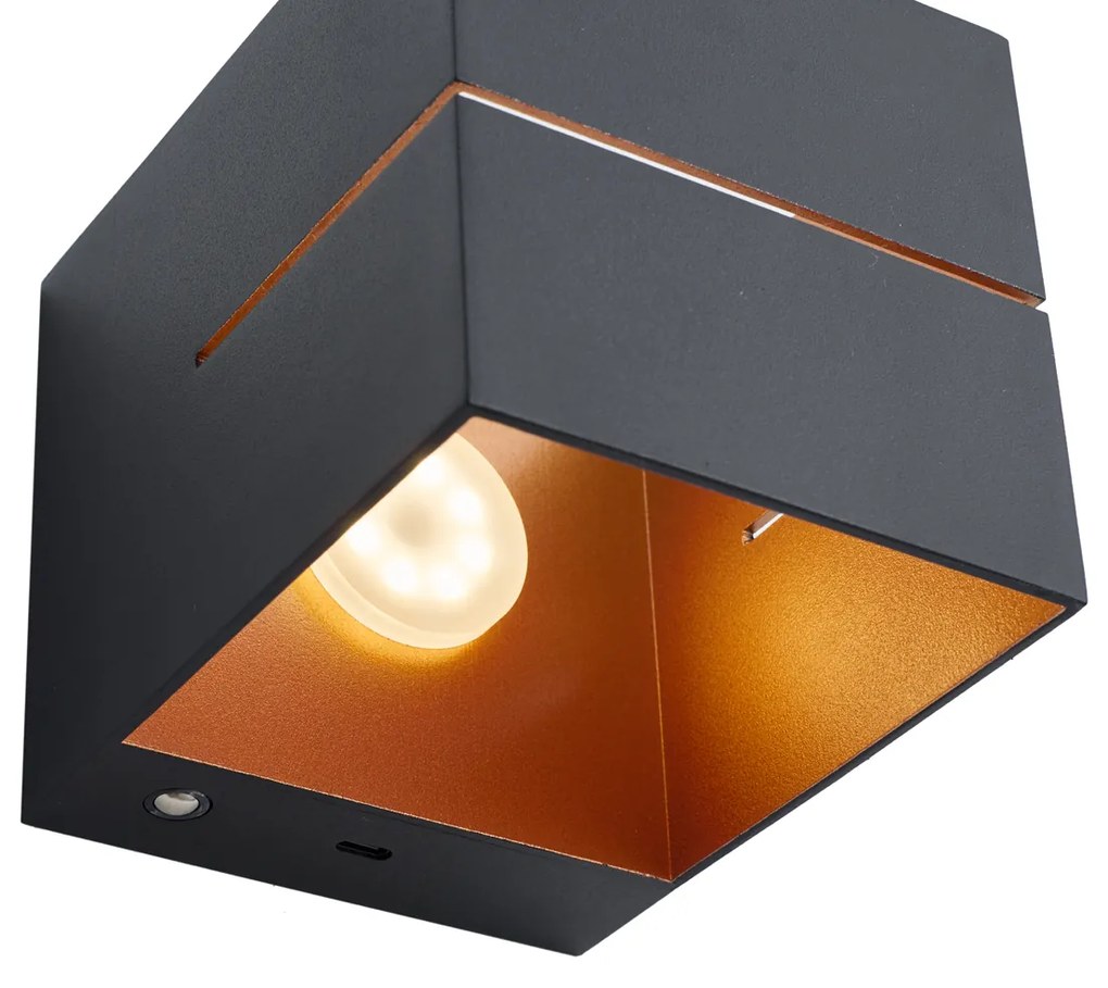 Lampada da parete moderna nera con interno dorato con LED e dimmer touch ricaricabile - Joris Groove