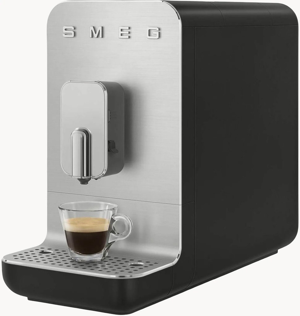 Macchina da caffè con sistema del latte integrato Compact