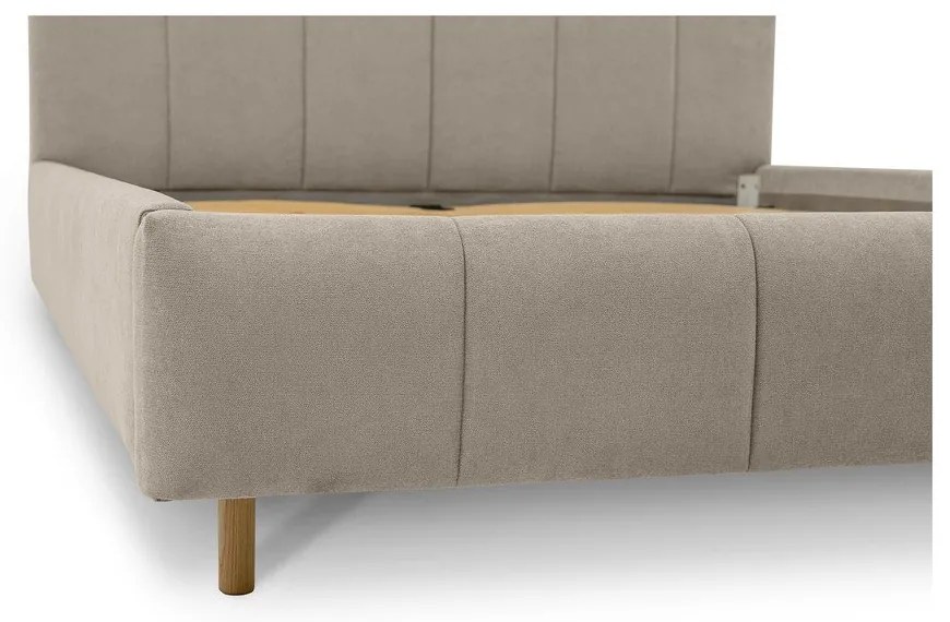 Letto matrimoniale imbottito beige con doghe in legno 160x200 cm Zee - Scandic