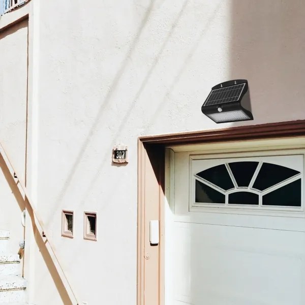 LED Luce solare con sensore di movimento LED/6,8W/4000 mAh 3,7V IP65