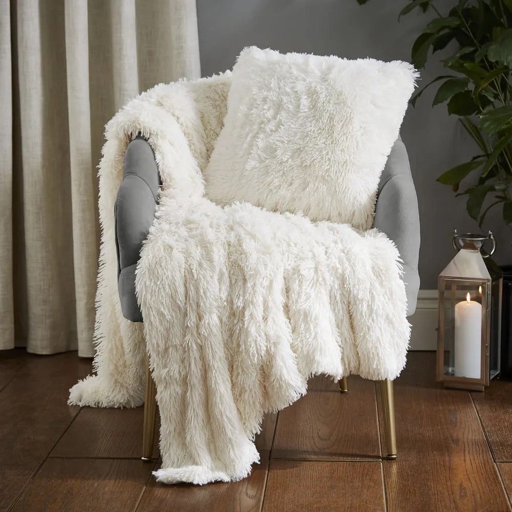 Copriletto in microfelpa crema per letto matrimoniale 245x280 cm Cuddly - Catherine Lansfield