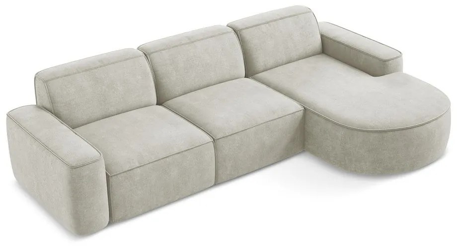 Divano angolare color crema (con penisola a destra/con chaise lounge) con rivestimento in ciniglia Omao – Makamii